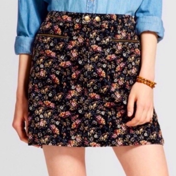 Mossimo Supply Co. Dresses & Skirts - MOSSIMO BLACK FLORAL CORDUROY SKIRT